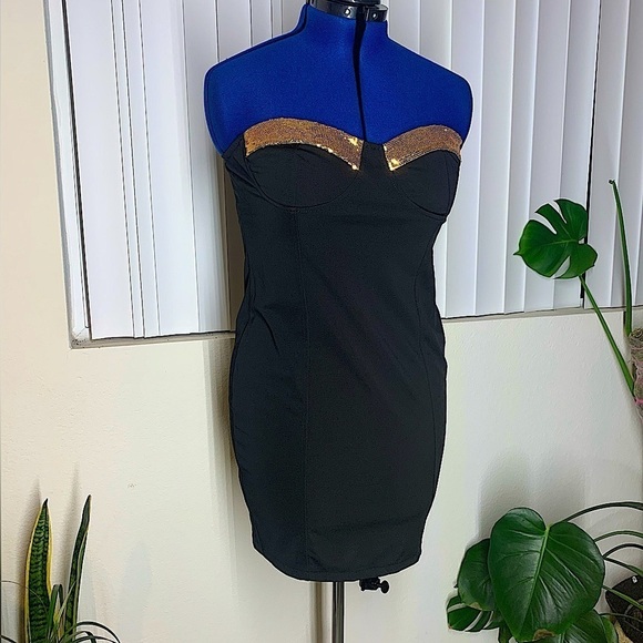 Black and Gold Sequin Strapless Bodycon mini dress heartshape top - Picture 2 of 7